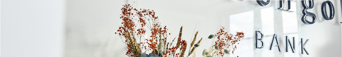 Varengold Bank Hero Image