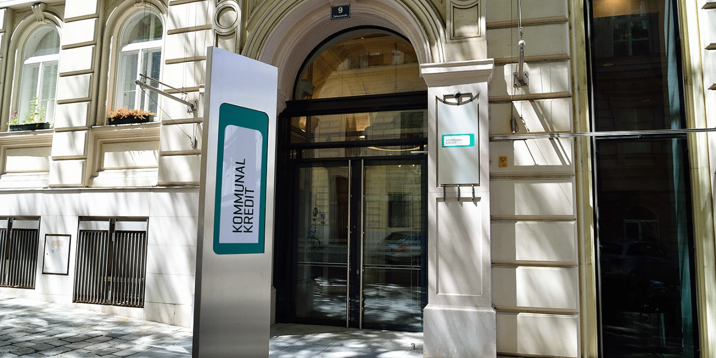 Analyst / Associate - M&A Advisory Energy & Infrastructure (m|f|x) Hero Image