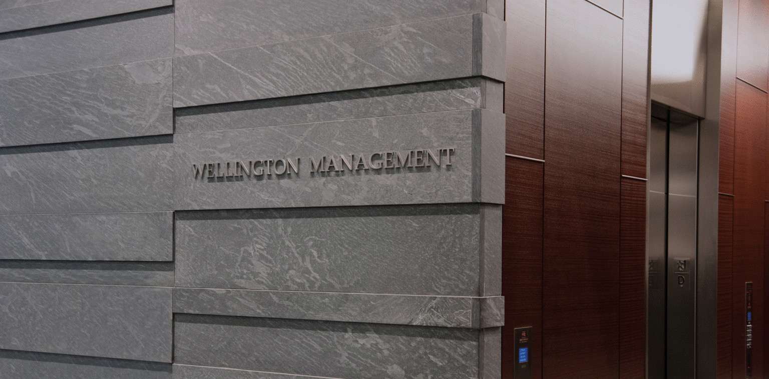 Fixed Income Portfolio Manager, Emerging Markets Debt (m|f|x) Hero Image